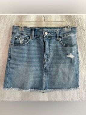 American Eagle Outfitters Women’s Blue Denim Skirt Size: 8 NWOT